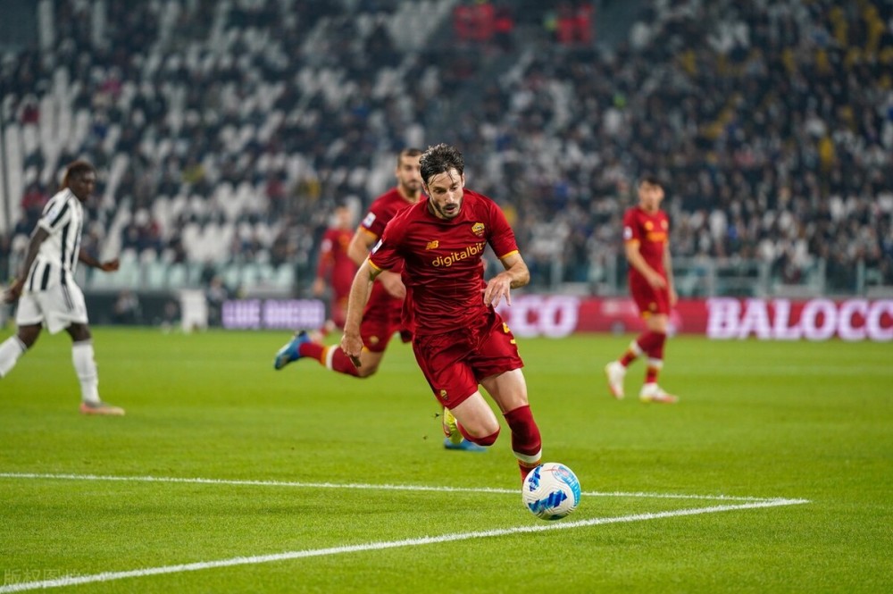  罗马定位球战术精妙穆帅弟子头槌建功